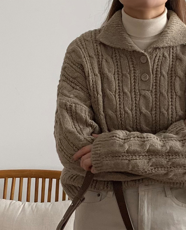 보엘드 반버튼 꽈배기 knit (모카베이지/미드나잇블루)